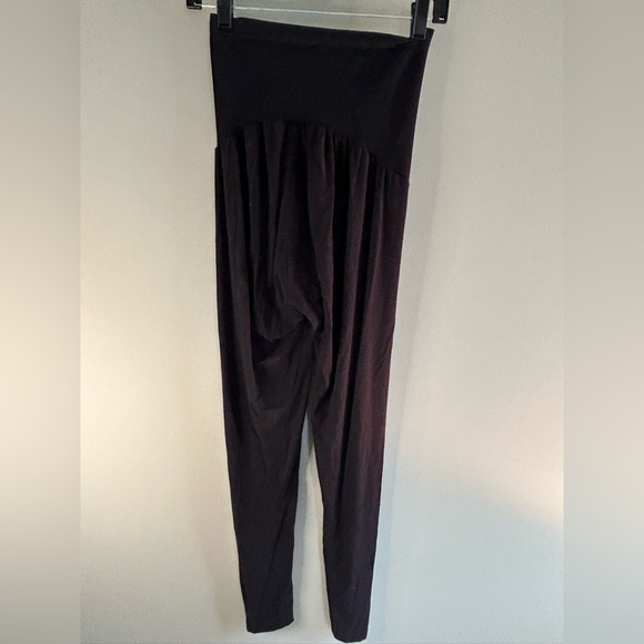 A pea in the pod maternity leggings black medium - Picture 4 of 4